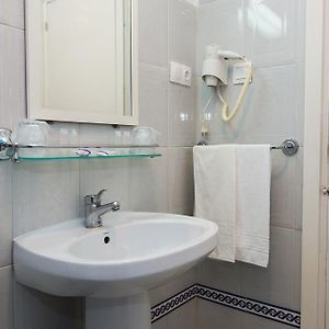 Habitación con 2 Camas Individuales